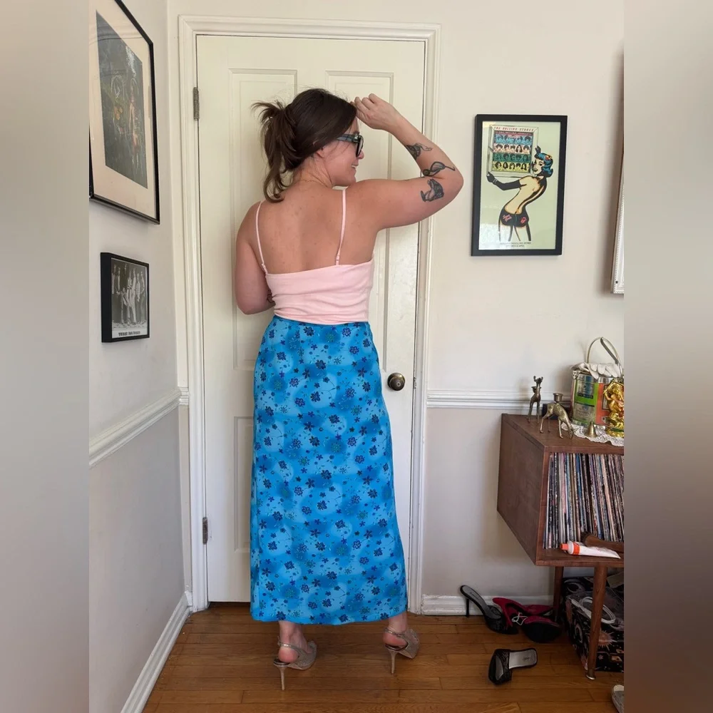 90s-Y2K Gloria Vanderbilt Blue Floral Wrap Skirt - Picture 2 of 5